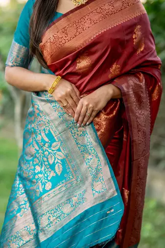 Floral Woven Design Zari Banarasi Saree