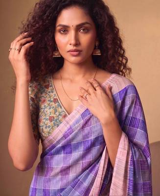 Checked Zari Jute Silk Fusion Tussar Saree 2
