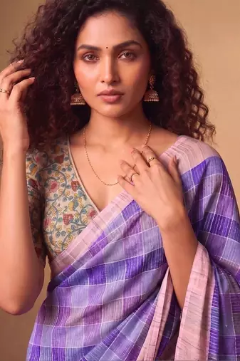 Checked Zari Jute Silk Fusion Tussar Saree