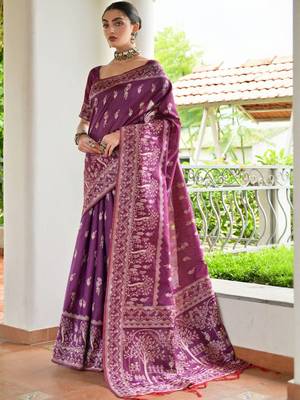 Woven Design Zari Banarasi Saree 2