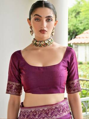 Woven Design Zari Banarasi Saree 6