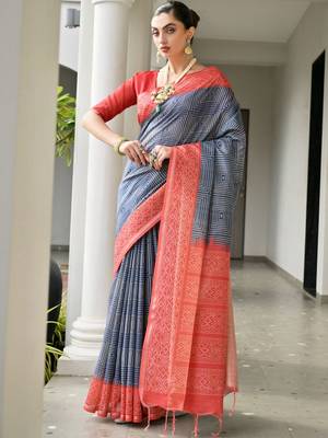 Geometry Printed Saree and Solid Blouse 3