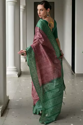 Geometric Printed Saree with Blouse Piece