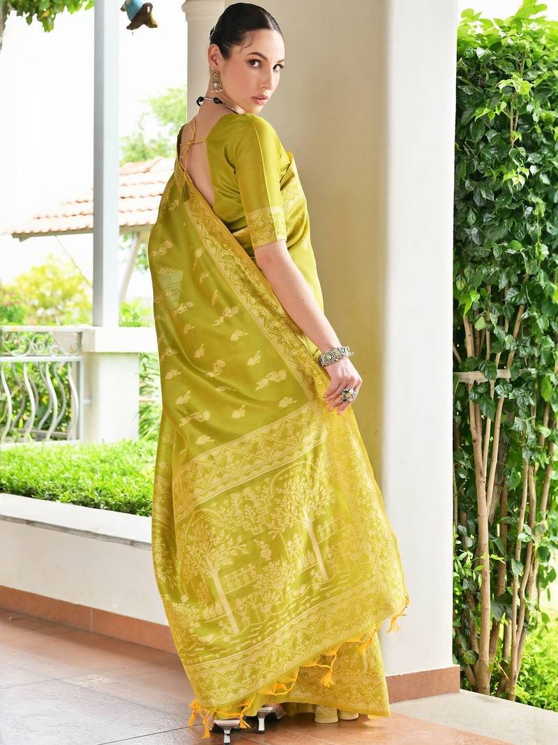 Woven Design Zari Banarasi Saree