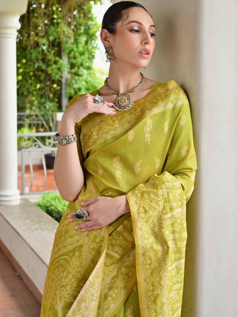 Woven Design Zari Banarasi Saree