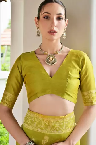 Woven Design Zari Banarasi Saree