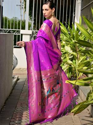Woven Design Zari Banarasi Saree 2