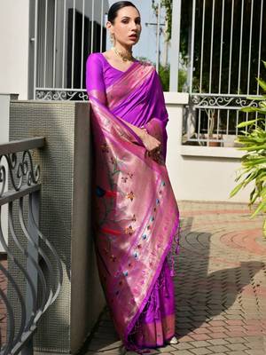 Woven Design Zari Banarasi Saree 3