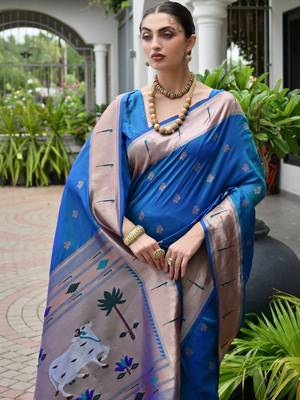 Woven Design Zari Banarasi Saree 4