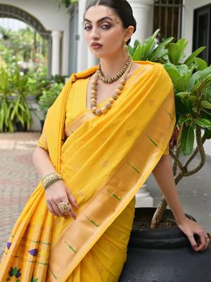 Ethnic Motifs Woven Design Zari Paithani Saree 2