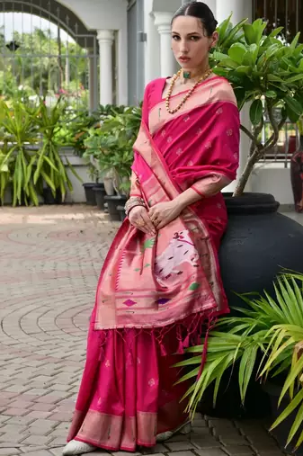 Ethnic Motifs Woven Design Zari Paithani Saree