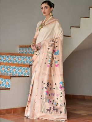 Ethnic Motif Woven Design Zari Banarasi Saree 3