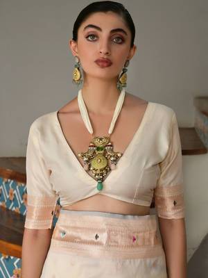 Ethnic Motif Woven Design Zari Banarasi Saree 6