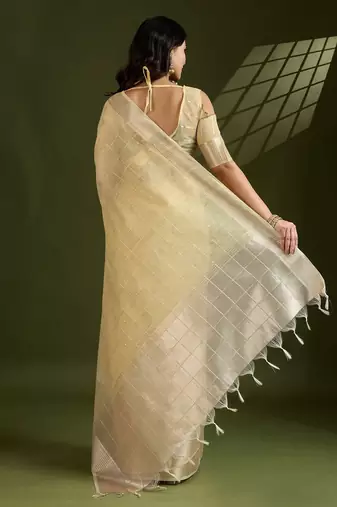 All Over Checks Zari Woven Soft Silk Saree with Zari Details