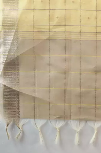 All Over Checks Zari Woven Soft Silk Saree with Zari Details