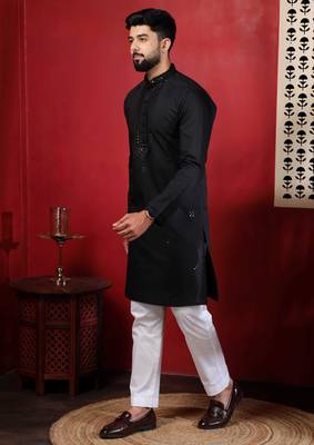 Black embroidered kurta payjama 4