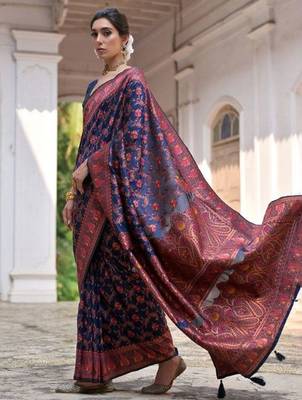 Woven Design Zari Pashmina Banarasi Saree 4