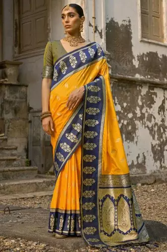 Ethinic Moftis Floral Woven Design Zari Border Kanchi Silk Saree