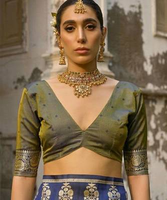 Ethinic Moftis Floral Woven Design Zari Border Kanchi Silk Saree 5