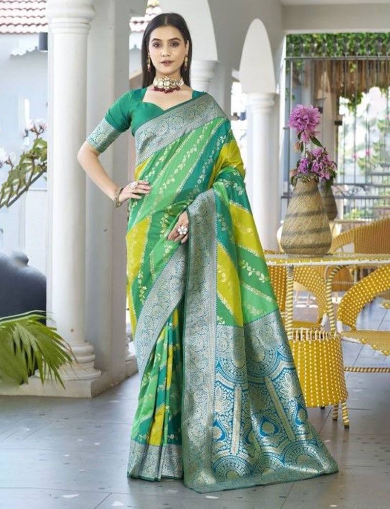 Leheriya Woven Design Zari Border Banarasi Silk Saree