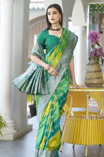 Leheriya Woven Design Zari Border Banarasi Silk Saree