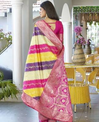 Leheriya Woven Design Zari Border Banarasi Silk Saree 2