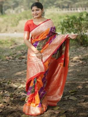 Leheriya Woven Design Zari Border Banarasi Silk Saree 4