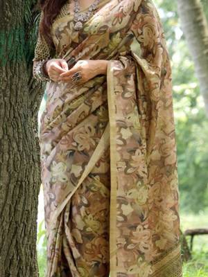 Floral Printed Zari Tussar Silk Saree 5