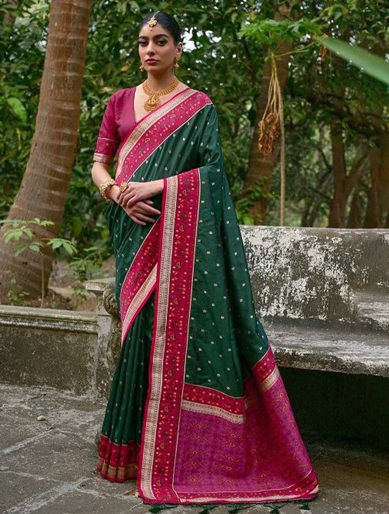 Woven Design Zari Banarasi Saree