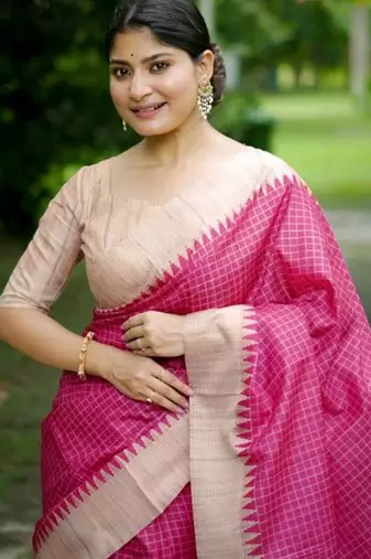 Checked Tussar Saree