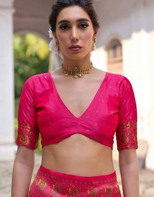 Woven Design Zari Pashmina Banarasi Saree 6