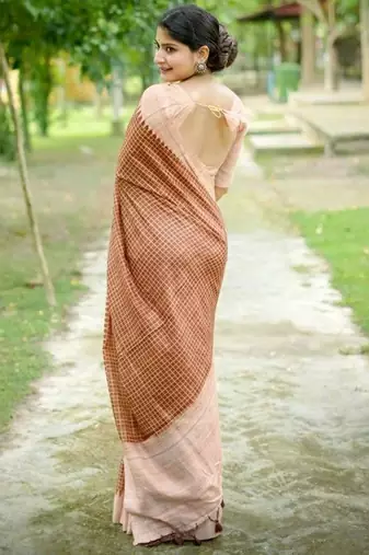 Checked Tussar Saree