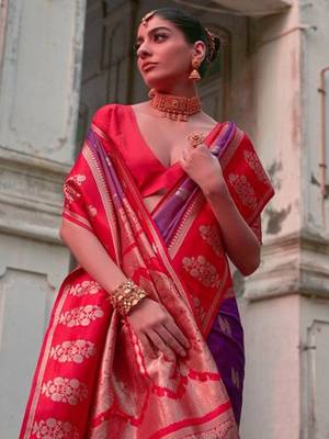 Woven Design Zari Kanjeevaram Saree 4