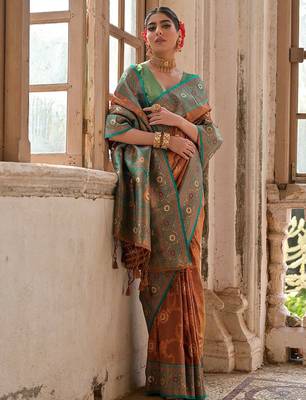 Antique Coffee Floral Woven Design Zari Banarasi Silk Sarees 2
