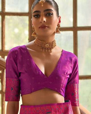 Ethnic Motifs Woven Design Zari Banarasi Saree 6