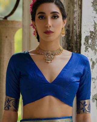Teal Firozi Woven Design Zari Ikat Saree 5