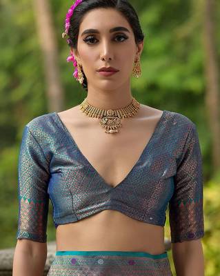Ethnic Motifs Woven Design Zari Saree 5