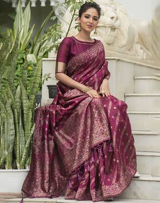 Woven Design Zari Banarasi Saree 1