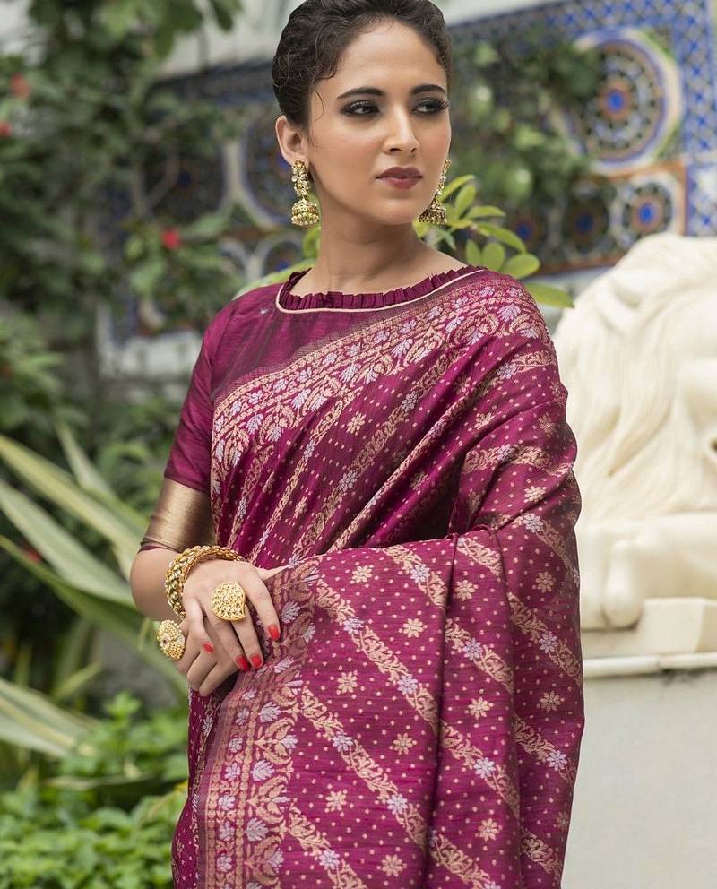 Woven Design Zari Banarasi Saree