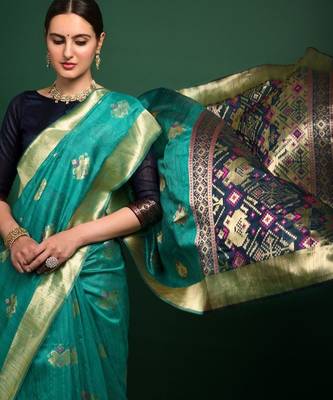 Woven Design Zari Patola Saree 4