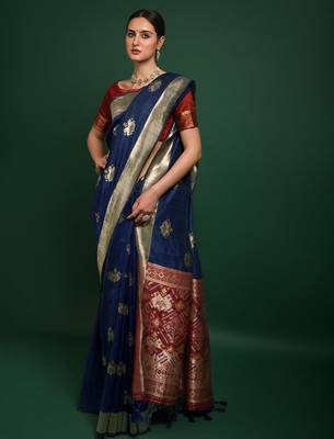 Woven Design Zari Patola Saree 3