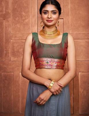Ethnic Motifs Woven Design Zari Paithani Saree 4