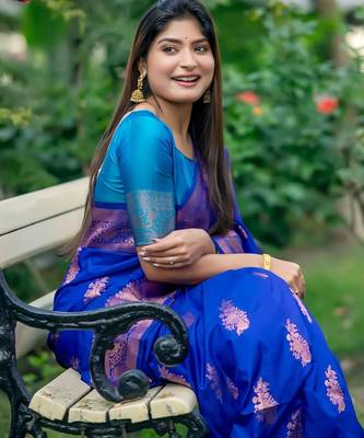 Ethnic Motifs Zari Silk Banarasi Saree 3