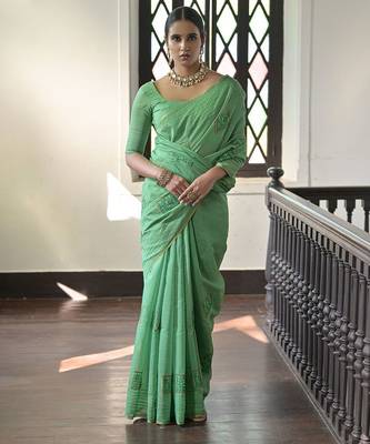 Geometric Embroidered Pure Linen Pochampally Saree 1