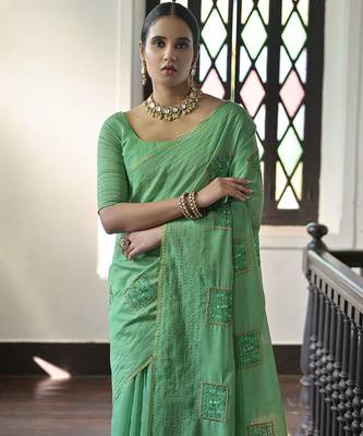 Geometric Embroidered Pure Linen Pochampally Saree 3