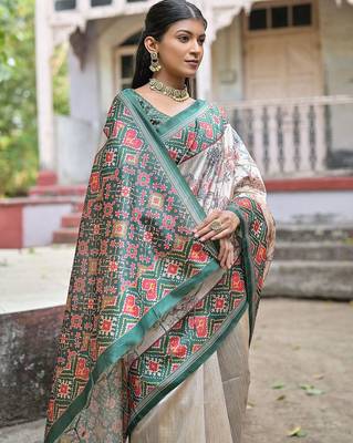 Floral Printed Zari Tussar Saree With Tassels 3