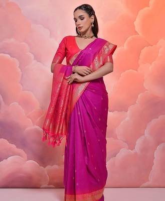 Ethnic Motifs Ethnic Motifs Zari Banarasi Saree With Tassels 2