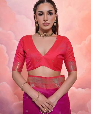 Ethnic Motifs Ethnic Motifs Zari Banarasi Saree With Tassels 4