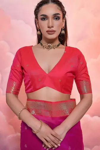 Ethnic Motifs Ethnic Motifs Zari Banarasi Saree With Tassels