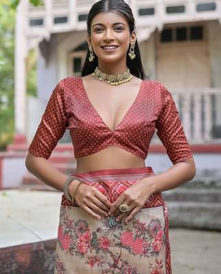 Floral Printed Tussar Saree 4